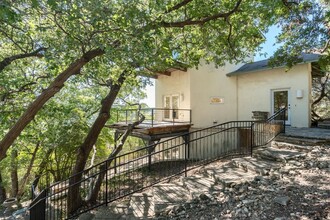 5310 Scenic View Dr in Austin, TX - Building Photo - Building Photo
