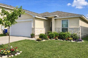 332 Liberty St in Hutto, TX - Building Photo