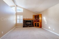 4525 Panorama Dr in Bakersfield, CA - Building Photo - Building Photo