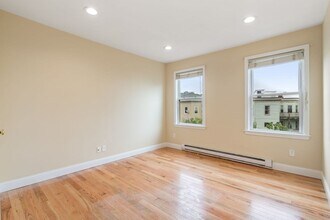 570 Washington St in Boston, MA - Foto de edificio - Building Photo