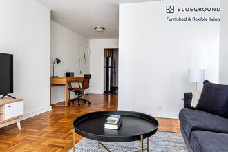 145 4th Ave in New York, NY - Foto de edificio - Building Photo