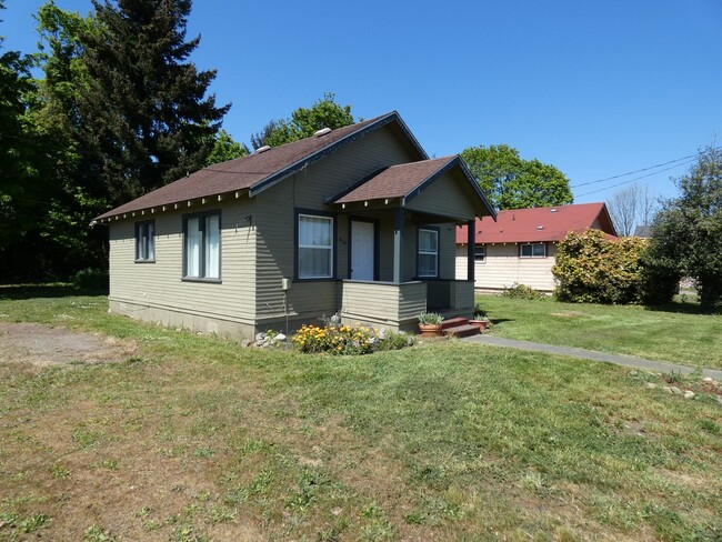property at 610 S Cedar St