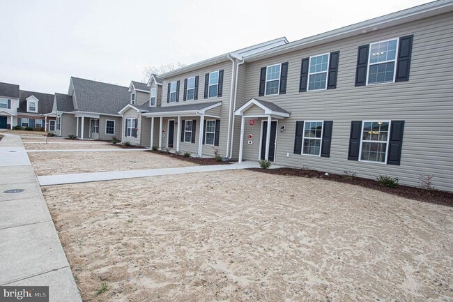 242 Morgans Ct in Pocomoke City, MD - Building Photo - Building Photo