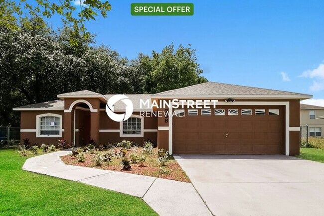 738 Squirrel Ct in Kissimmee, FL - Foto de edificio - Building Photo