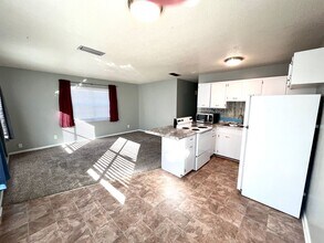 231 Poinsettia Dr in Panama City Beach, FL - Building Photo - Building Photo