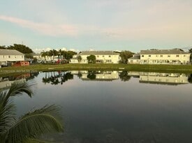 14111 SW 121st Pl in Miami, FL - Building Photo