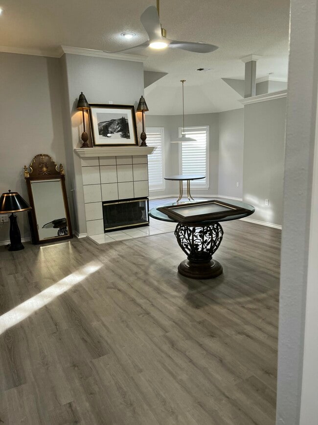 6904 Freeport Ave in Lubbock, TX - Building Photo - Building Photo