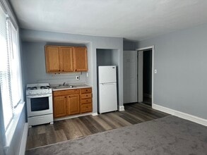 824 N West St in Wilmington, DE - Building Photo - Building Photo