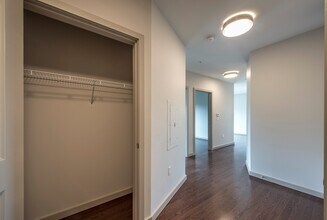 24 Marion St in Brookline, MA - Foto de edificio - Building Photo