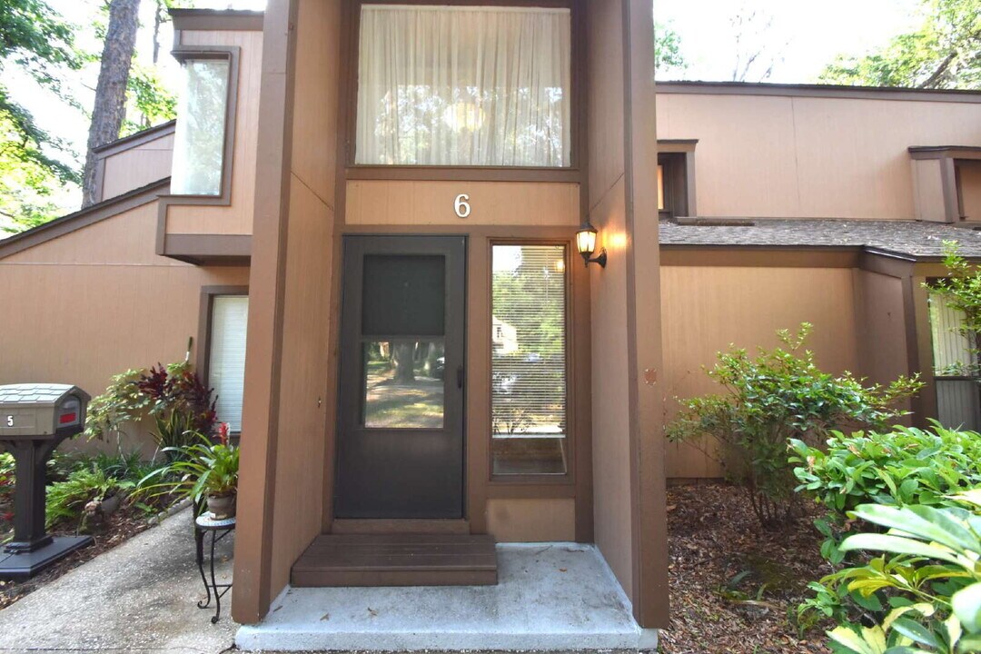 6 Broadmore Cir in Palm Coast, FL - Building Photo
