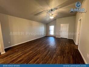 2114 N Texas Ave in Lubbock, TX - Building Photo - Building Photo