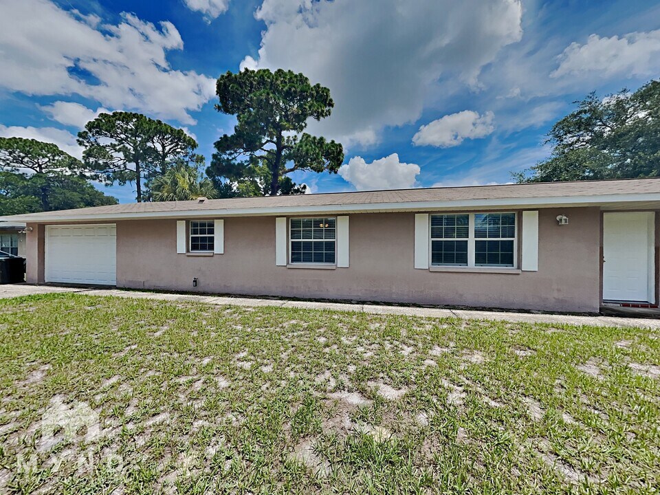 6217 Wyoming Ave in New Port Richey, FL - Building Photo