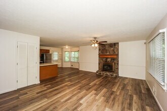 592 Water Way Trail in Powder Springs, GA - Building Photo - Building Photo