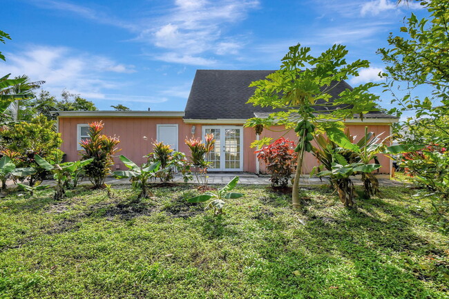 5041 Sunrise Blvd in Delray Beach, FL - Building Photo - Building Photo