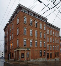 103 E Clifton Ave in Cincinnati, OH - Building Photo - Building Photo