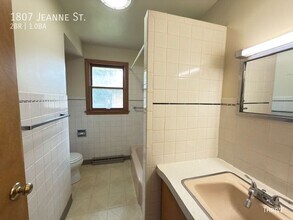 1807 Jeanne St in Champaign, IL - Building Photo - Building Photo