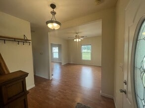 1631 Ellis Blvd NW in Cedar Rapids, IA - Building Photo - Building Photo
