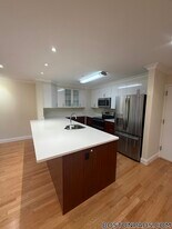 1443 Beacon St in Brookline, MA - Building Photo