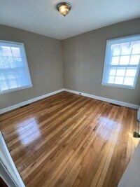 33 Dairy St photo'