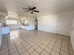 1908 Rexford Dr in Las Vegas, NV - Building Photo - Building Photo