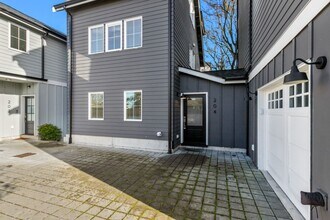 206 N 100th St in Seattle, WA - Building Photo - Building Photo