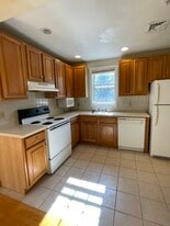 454 Green St, Unit 3 in Cambridge, MA - Building Photo