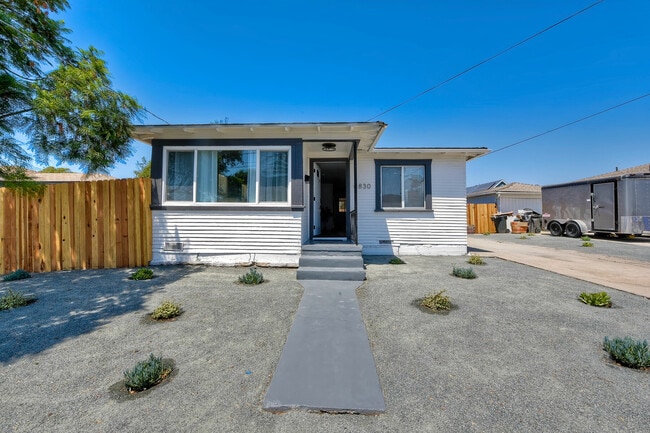 6830 Tower St in La Mesa, CA - Building Photo - Building Photo