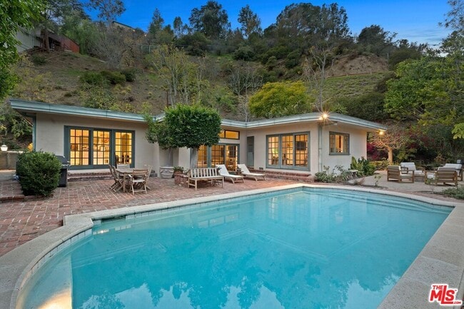 property at 10216 Cielo Dr