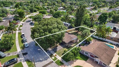 6111 NW 43rd Ave in Fort Lauderdale, FL - Building Photo - Building Photo