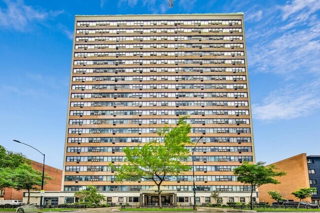 property at 6030 N Sheridan Rd