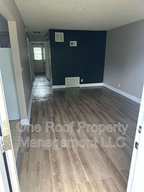 property at 2003 Chateau Dr