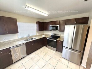 6076 Morningdale Ave in Lakeland, FL - Building Photo - Building Photo