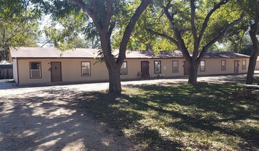 1705 21st St in Hondo, TX - Building Photo - Building Photo