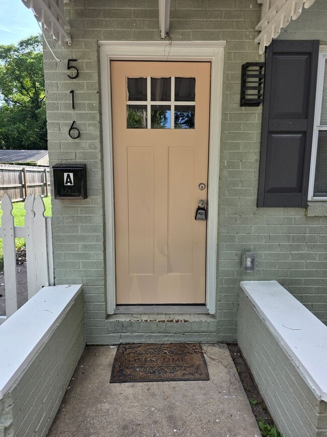 516 Vaughan Ave in Hampton, VA - Building Photo - Building Photo