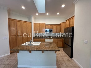 1981 Larkhall Cir in Folsom, CA - Building Photo - Building Photo
