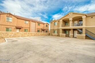 14300 Gil Reyes Dr in El Paso, TX - Building Photo - Building Photo