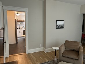 17 Short St, Unit #1 in Brookline, MA - Building Photo - Building Photo