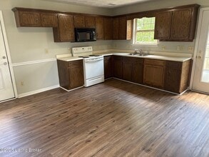 123 Purcell Ave in Bardstown, KY - Building Photo - Building Photo
