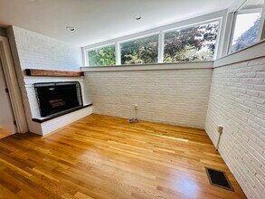 6 Cushing Rd in Marblehead, MA - Building Photo - Building Photo