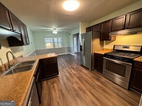 5883 Brookside Dr SE in Mableton, GA - Building Photo - Building Photo