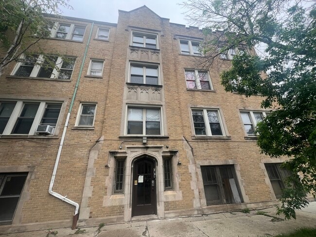 1256 W 83rd St in Chicago, IL - Building Photo - Building Photo
