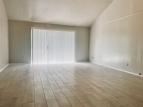 1815 Westwood Dr in Stafford, TX - Building Photo - Building Photo