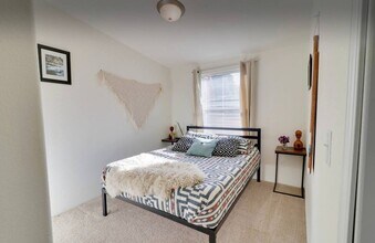 610 SE Oak St in White Salmon, WA - Building Photo - Building Photo