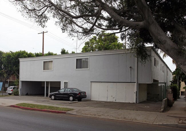 Iowa at Federal in Los Angeles, CA - Building Photo - Building Photo