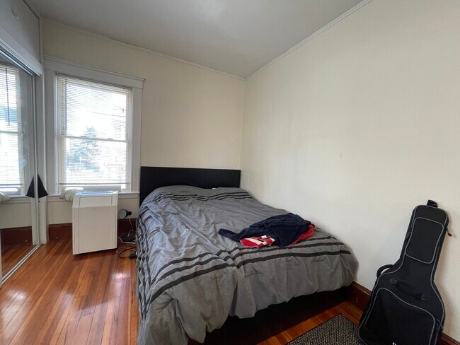56 Hobson St, Unit 2 in Boston, MA - Building Photo - Building Photo