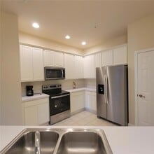 3351 Whitestone Cir, Unit 105 in Kissimmee, FL - Building Photo - Building Photo