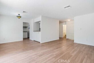 6575 Cleomoore Ave in Los Angeles, CA - Building Photo - Building Photo