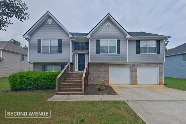 property at 3710 Georgia Dr