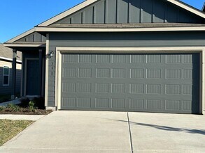 358 Mica Trl in Maxwell, TX - Building Photo - Building Photo