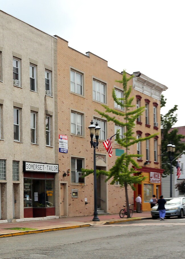 214 Somerset St in North Plainfield, NJ - Foto de edificio - Building Photo